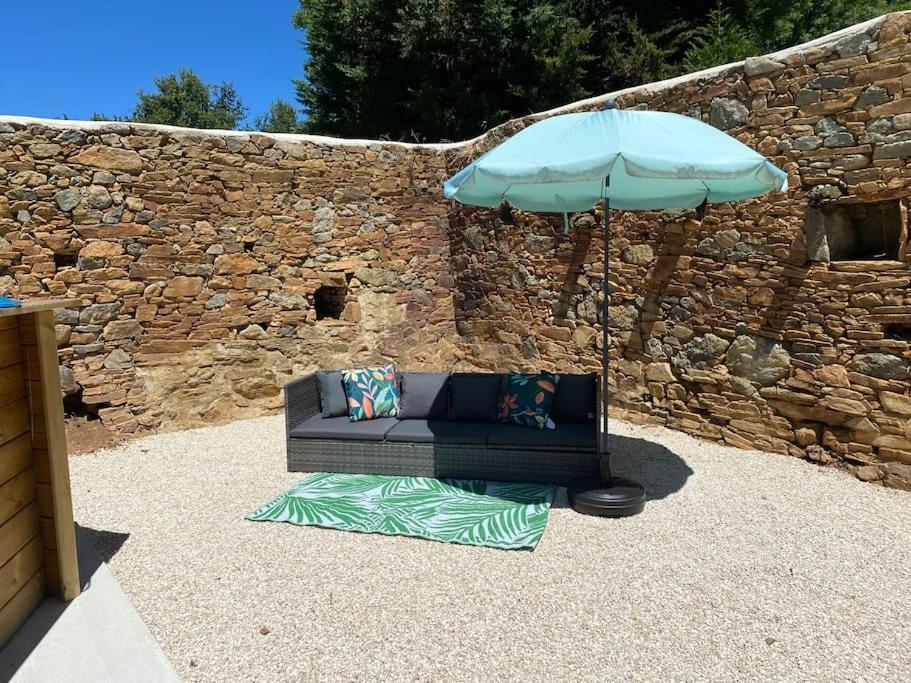 Spacious 1 Bed Home With Shared Pool Champagnac-la-Rivière Extérieur photo