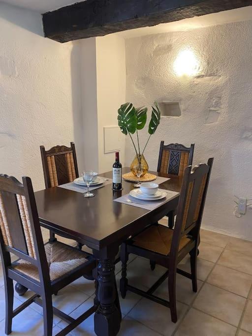 Spacious 1 Bed Home With Shared Pool Champagnac-la-Rivière Extérieur photo